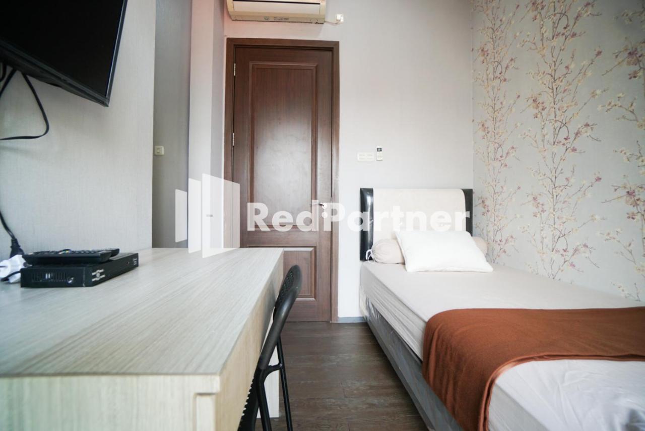 Toba Mansion Syariah Near Benhil Redpartner Otel Cakarta Dış mekan fotoğraf