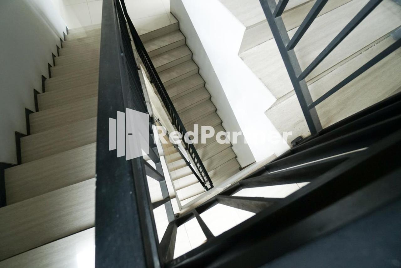 Toba Mansion Syariah Near Benhil Redpartner Otel Cakarta Dış mekan fotoğraf