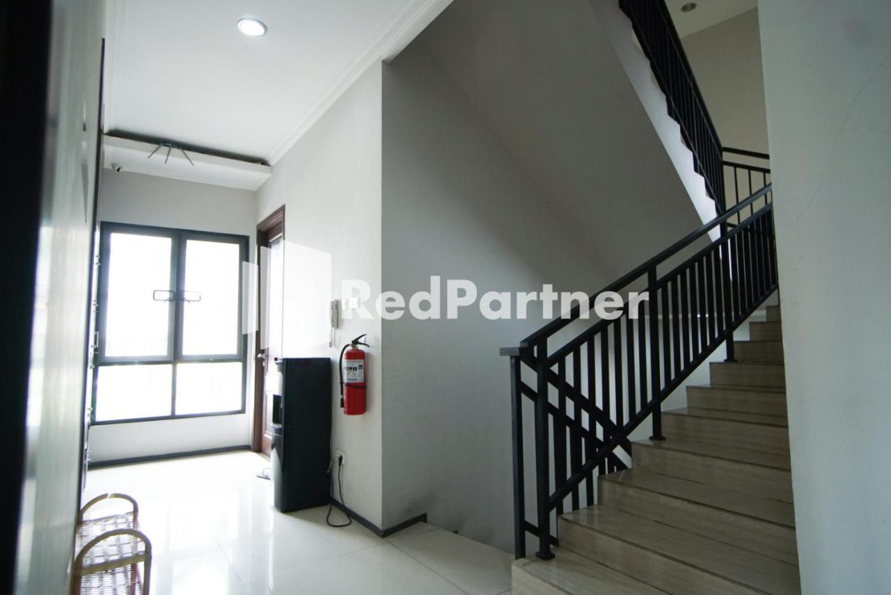 Toba Mansion Syariah Near Benhil Redpartner Otel Cakarta Dış mekan fotoğraf