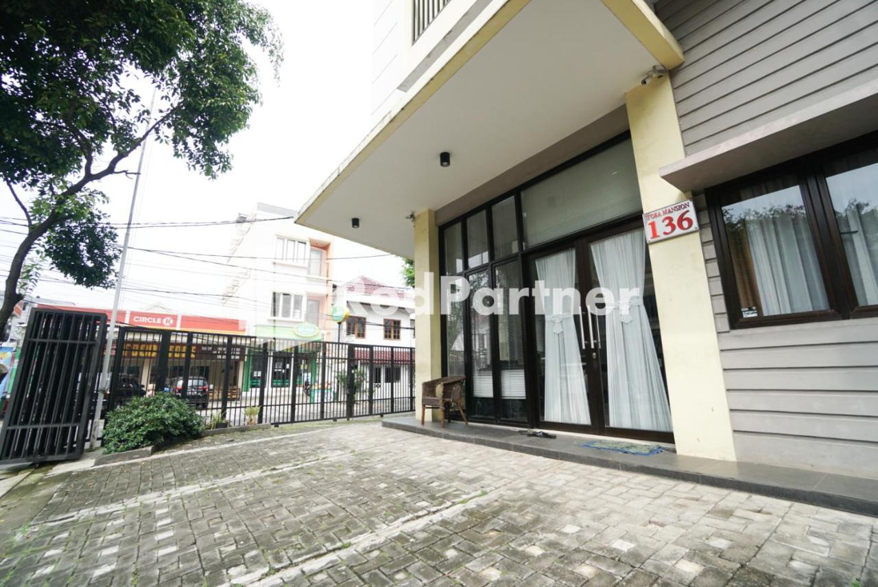 Toba Mansion Syariah Near Benhil Redpartner Otel Cakarta Dış mekan fotoğraf