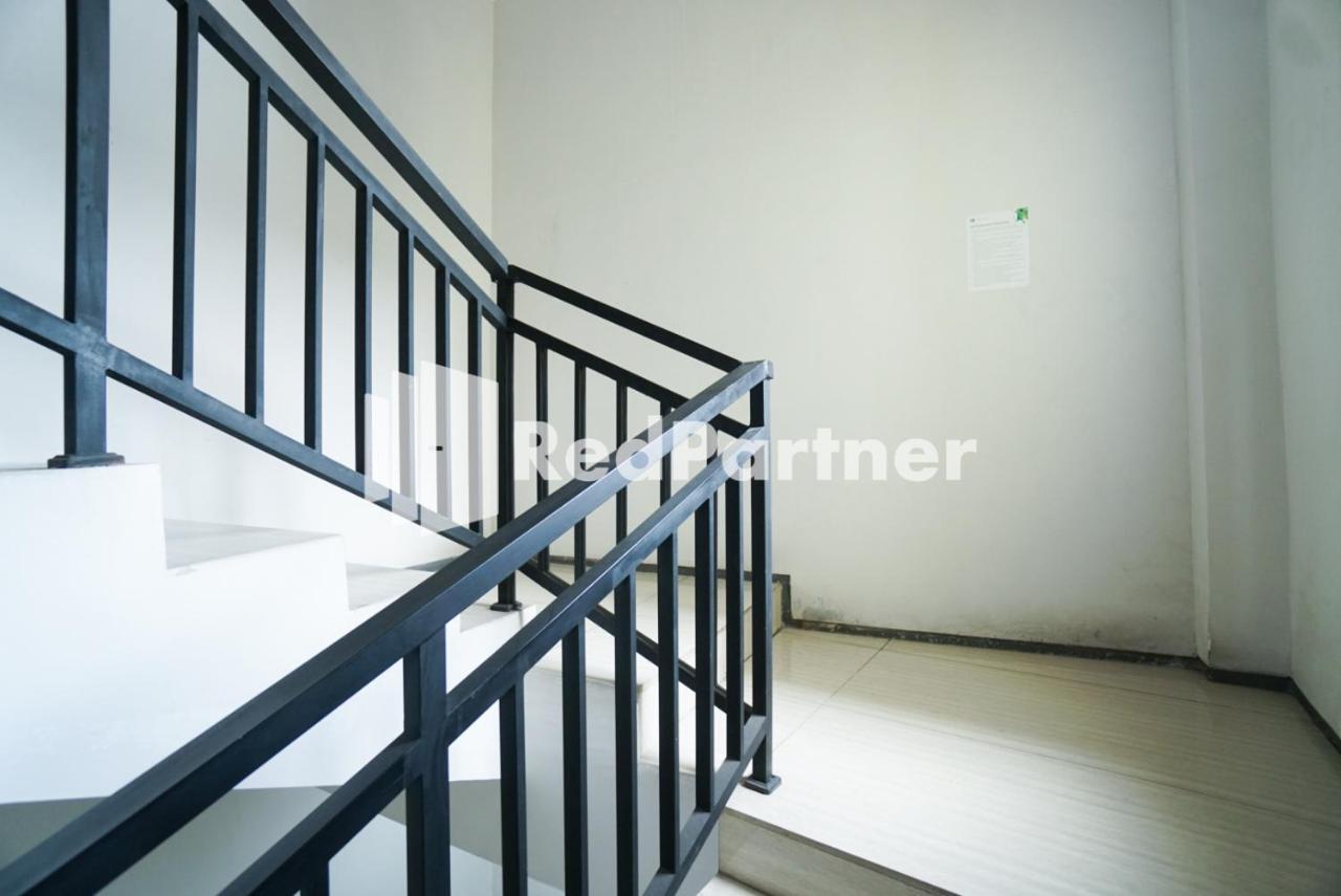 Toba Mansion Syariah Near Benhil Redpartner Otel Cakarta Dış mekan fotoğraf