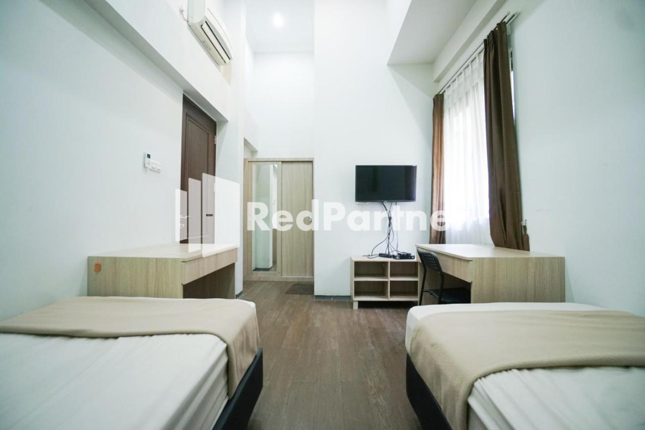 Toba Mansion Syariah Near Benhil Redpartner Otel Cakarta Dış mekan fotoğraf