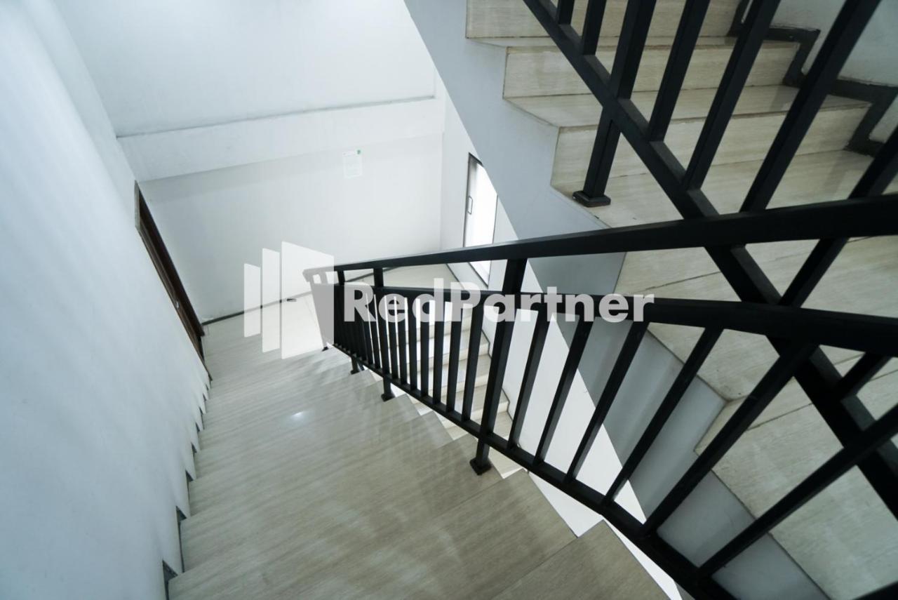 Toba Mansion Syariah Near Benhil Redpartner Otel Cakarta Dış mekan fotoğraf