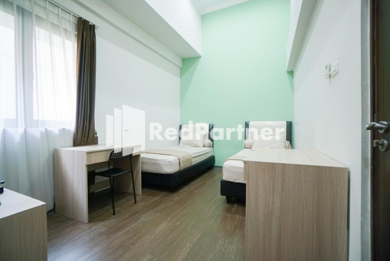 Toba Mansion Syariah Near Benhil Redpartner Otel Cakarta Dış mekan fotoğraf