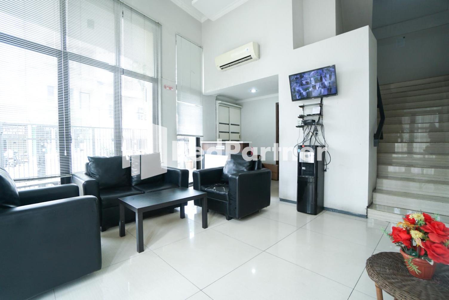 Toba Mansion Syariah Near Benhil Redpartner Otel Cakarta Dış mekan fotoğraf