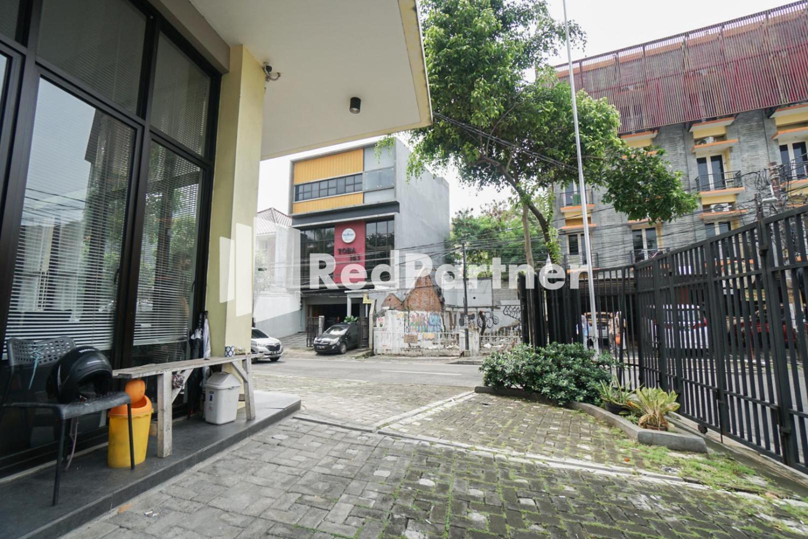 Toba Mansion Syariah Near Benhil Redpartner Otel Cakarta Dış mekan fotoğraf